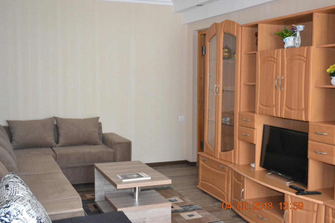 Apartment On Ikalto 8 Tbilisi Exterior photo